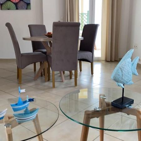 Theasis Apartment Pera Gyalos Ngoại thất bức ảnh