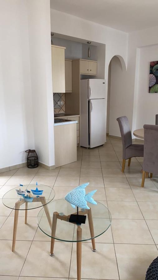 Theasis Apartment Pera Gyalos Ngoại thất bức ảnh