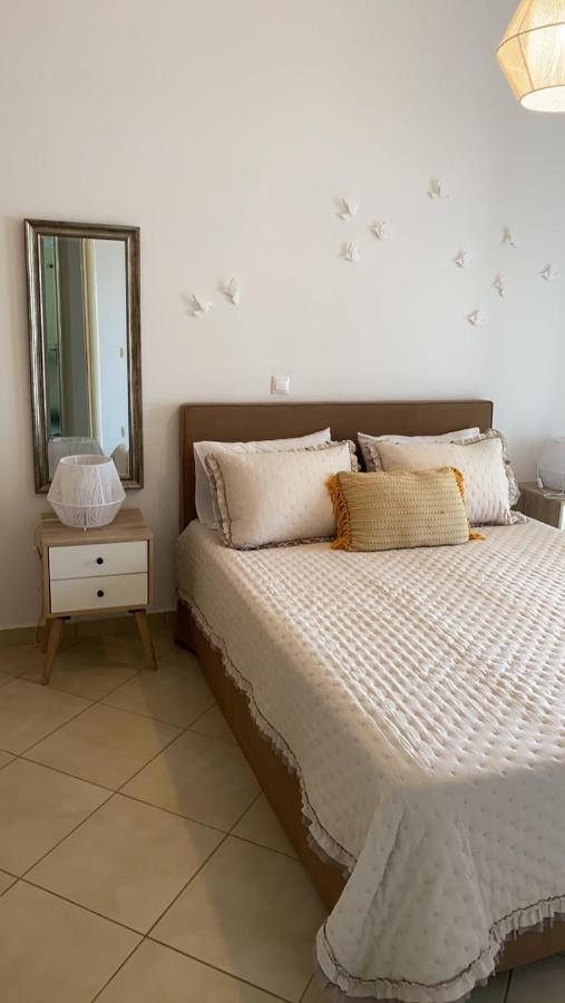 Theasis Apartment Pera Gyalos Ngoại thất bức ảnh
